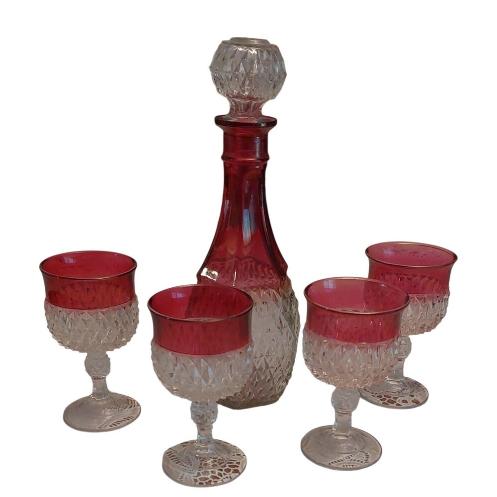 Beautiful Vintage Indiana Glass Co Diamond Point Ruby Decanter/4 Goblets Set